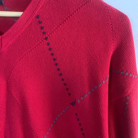 Nautica Size XL Men's V-Neck Sweater Red Blue Argyle Diamond Christmas Holiday - Picture 5 of 7